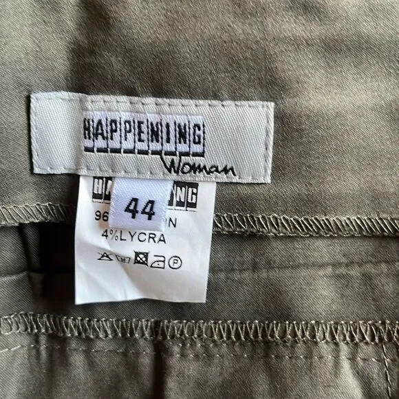 Beautiful skirt/ Size 44 - Picture 10 of 13